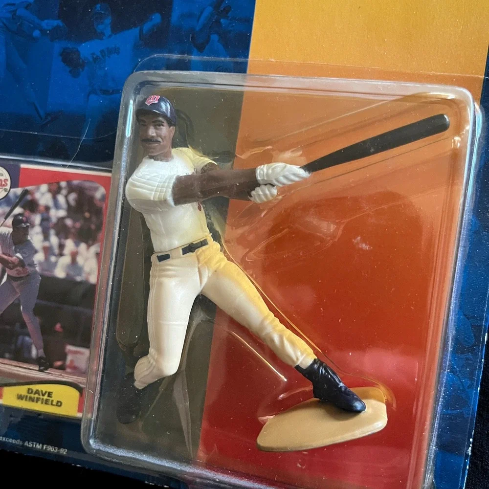 1994 Starting Lineup Dave Winfield Minnesota Twins Kenner Figure New Edition